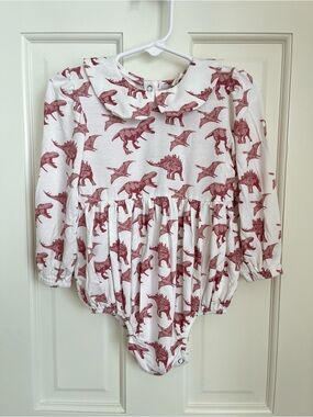 Kate Quinn Peter Pan Collared White Romper with Dusty Rose Dinosaur Print